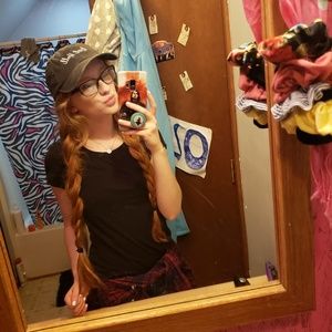 Meet your Posher, Nikole